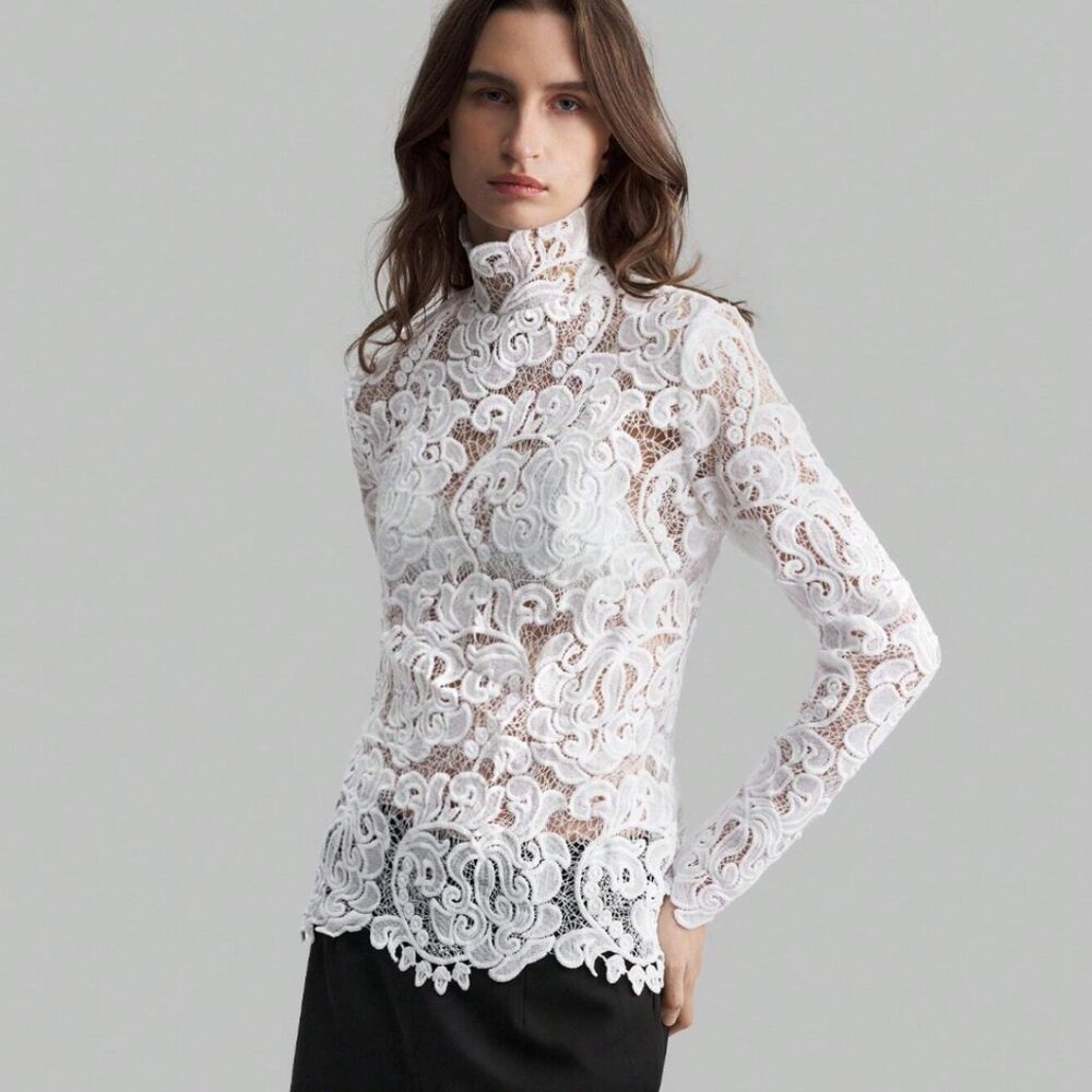 NEW W/ TAGS! Annalise winter lace long sleeve blouse